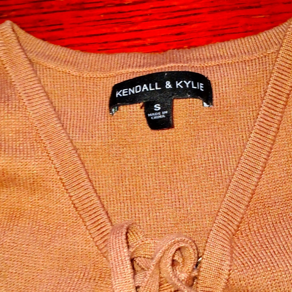 Kendall &Kylie crop top